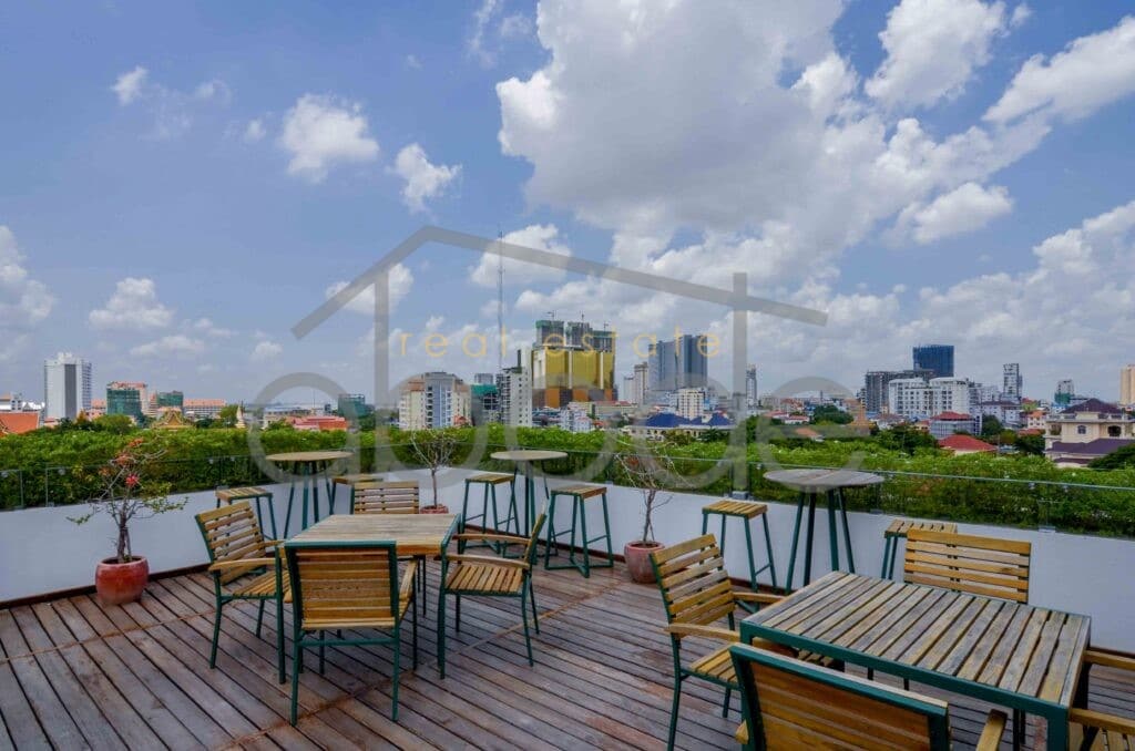 2 bedroom apartment for rent Residence 240 Royal Palace