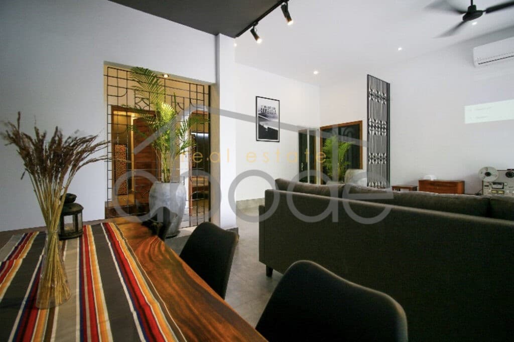 2 bedroom designer apartment for rent Daun Penh central Phnom Penh
