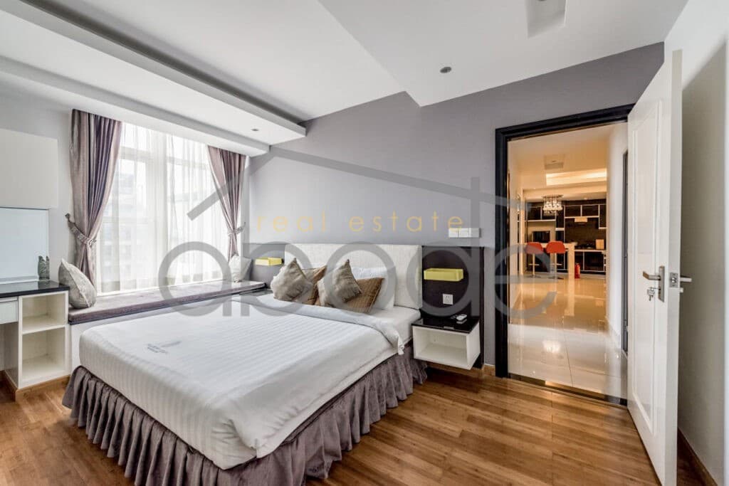2 bedroom serviced apartment for rent BKK 1