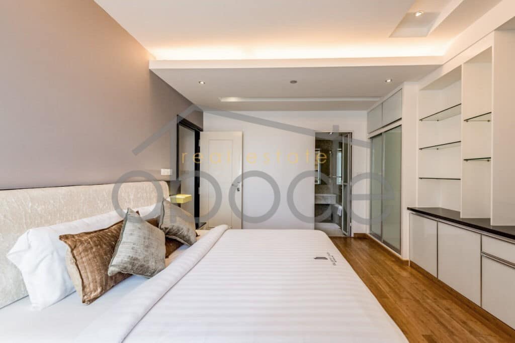 2 bedroom serviced apartment for rent BKK 1