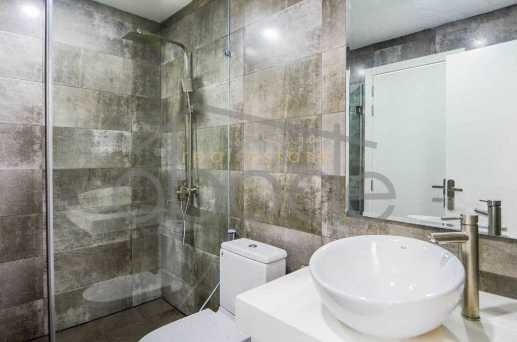 apartment for sale Tonle Bassac BKK 1 phnom penh