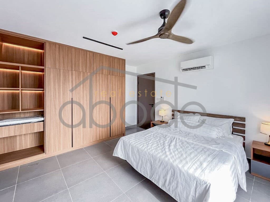 3 bedroom apartment for rent Bassac Lane central Phnom Penh