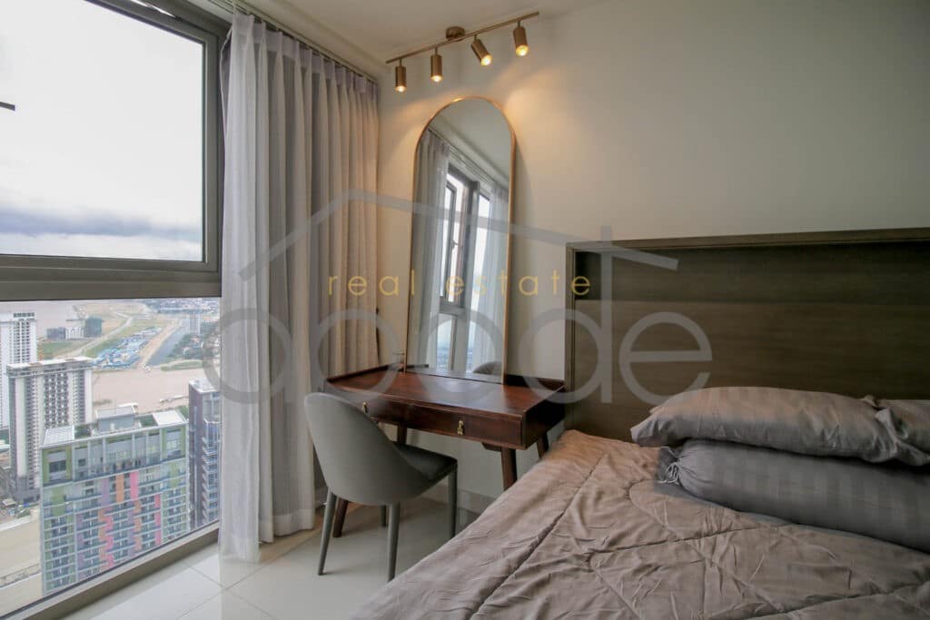 3 bedroom luxury apartment for rent The Peak Diamond island Tonle Bassac Phnom Penh