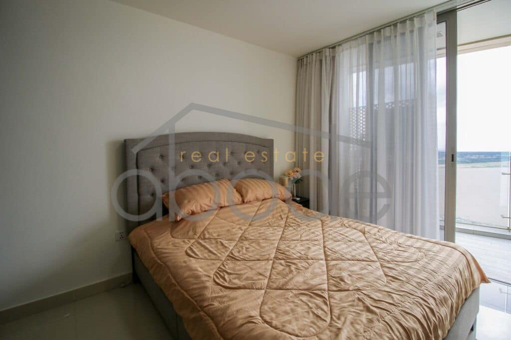 3 bedroom apartment for rent The Peak Diamond island Tonle Bassac Phnom Penh