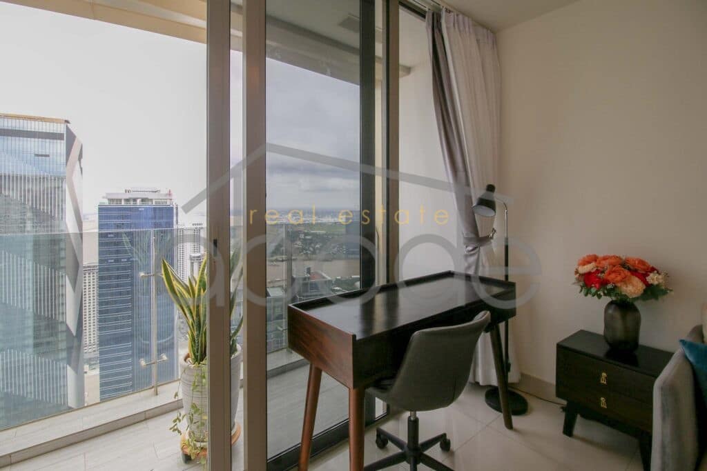 3 bedroom luxury apartment for rent The Peak Diamond island Tonle Bassac Phnom Penh