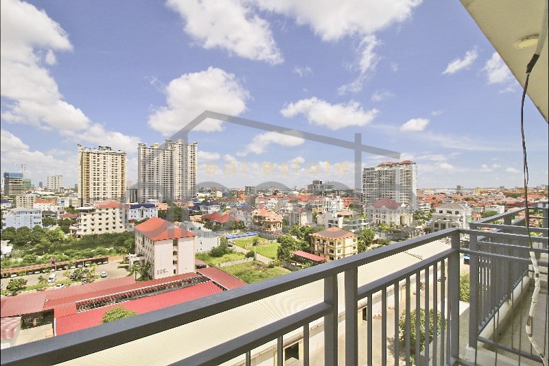 3 bedroom penthouse apartment for sale Chroy Changvar Phnom Penh