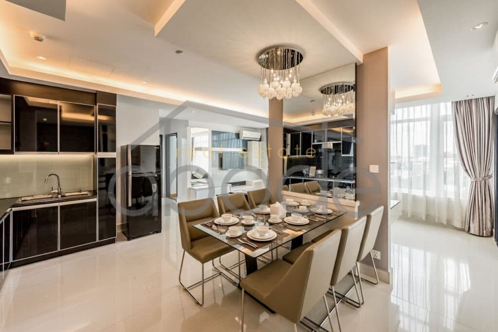 3 bedroom serviced apartment for rent BKK 1