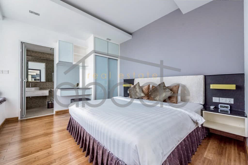 3 bedroom serviced apartment for rent BKK 1