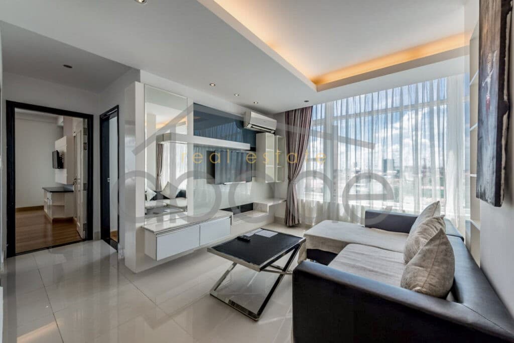 3 bedroom serviced apartment for rent BKK 1