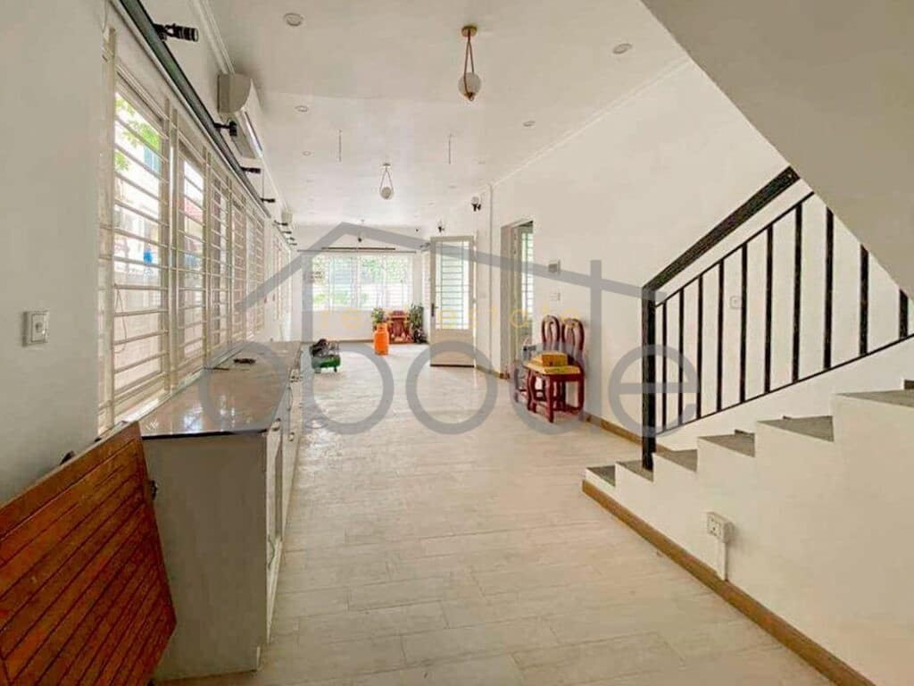 4 bedroom villa with pool for rent Russian Market Phnom Penh