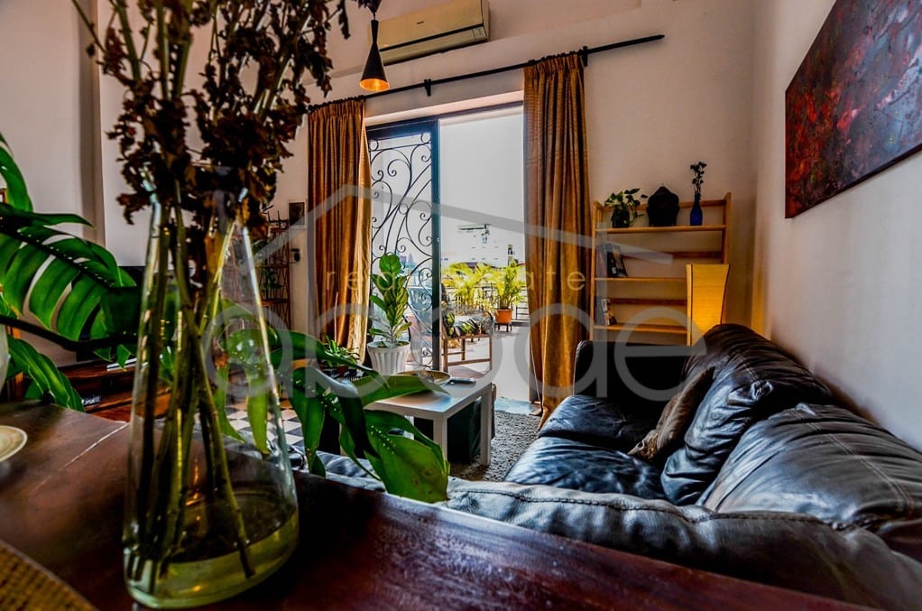 Large Riverside duplex apartment private terrace for rent Daun Penh