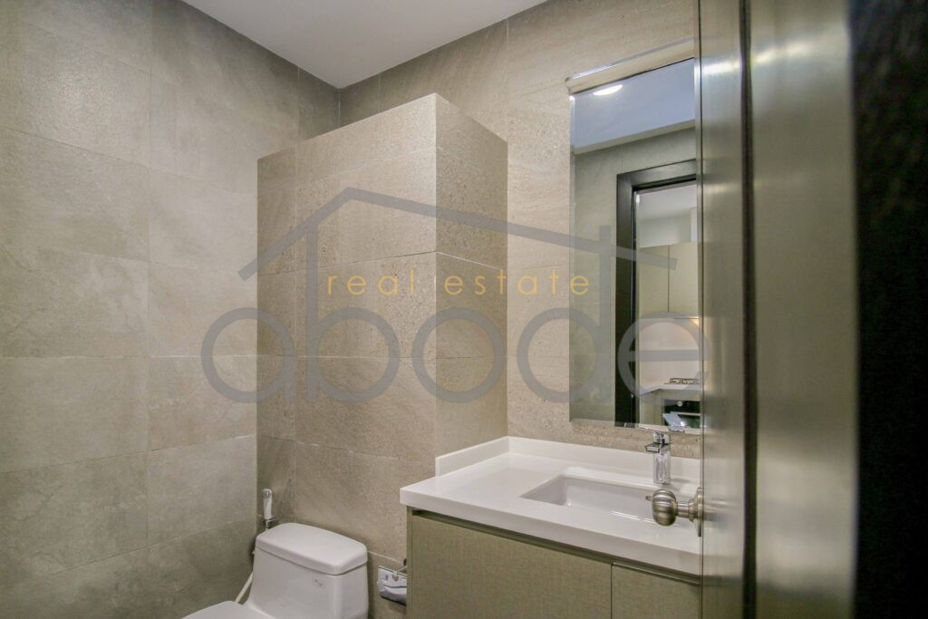 Luxury 1 bedroom serviced apartment for rent BKK 2 central Phnom Penh