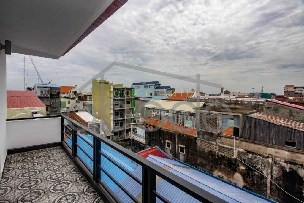 Modern renovated apartment for sale Riverside Daun Penh