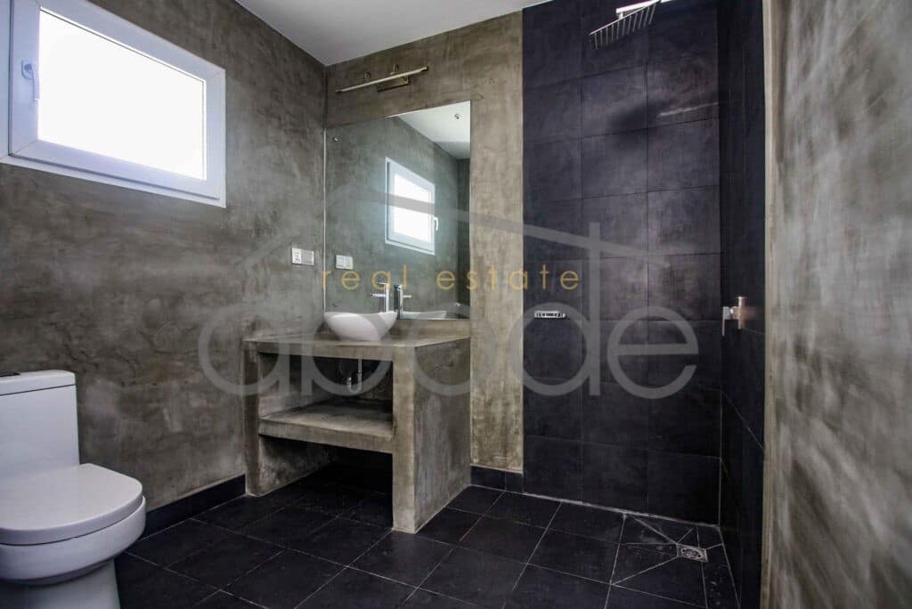 Modern renovated apartment for sale Riverside Daun Penh