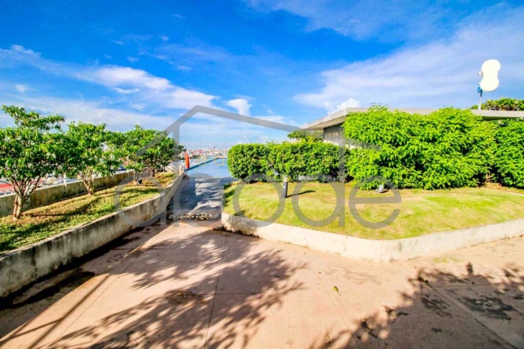 2 bedroom apartment bodaiju porsenchey phnom penh airport for sale