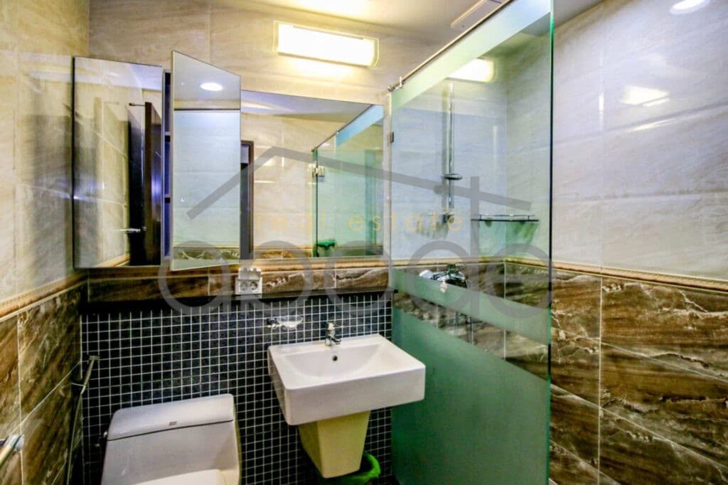 2 bedroom apartment for rent BKK 1 central Phnom Penh