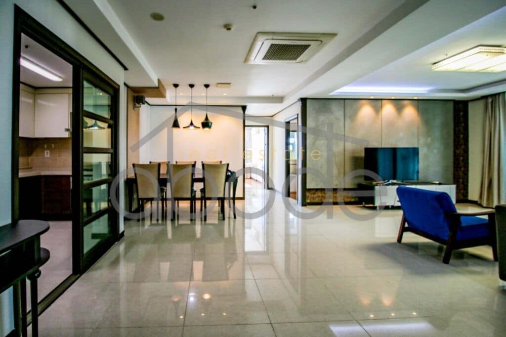 2 bedroom apartment for rent BKK 1 central Phnom Penh
