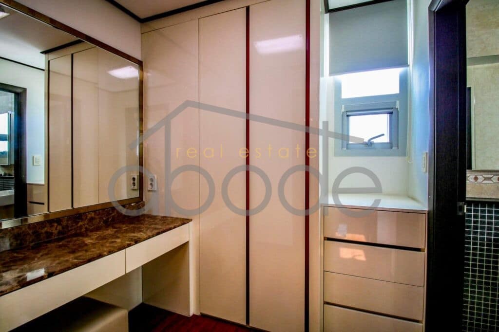 2 bedroom apartment for rent BKK 1 central Phnom Penh