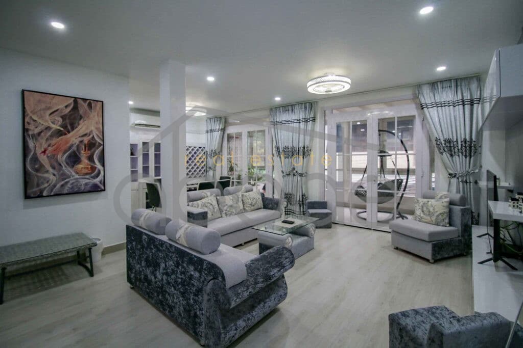 2 bedroom apartment for sale Daun Penh central Phnom Penh
