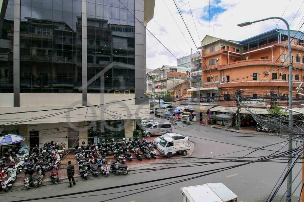 2 bedroom apartment for sale Daun Penh central Phnom Penh