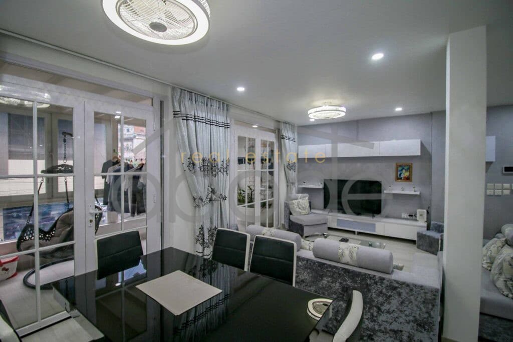 2 bedroom apartment for sale Daun Penh central Phnom Penh