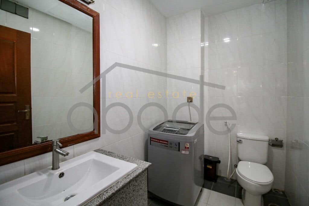 2 bedroom serviced apartment for rent BKK 1 Phnom Penh