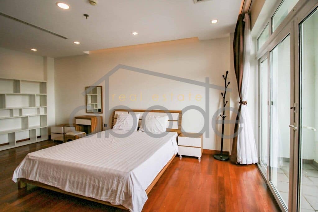 2 bedroom serviced apartment for rent BKK 1 Phnom Penh