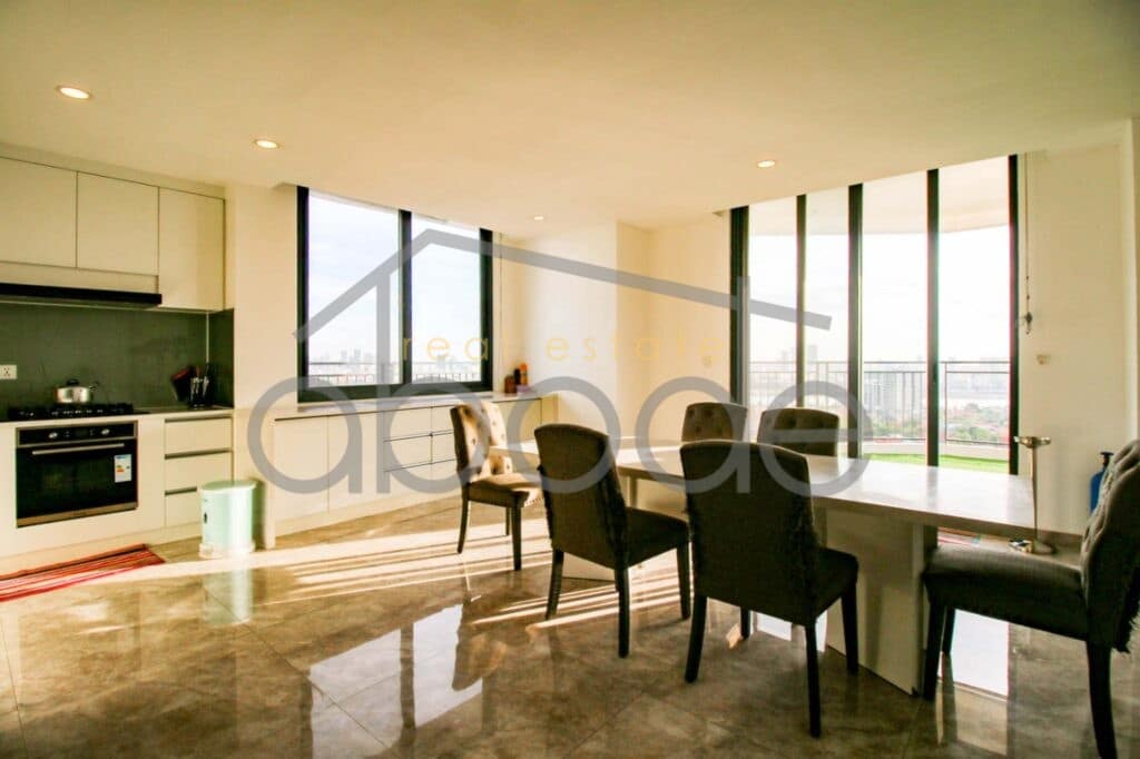 4 bedroom penthouse apartment for sale Chroy Changvar