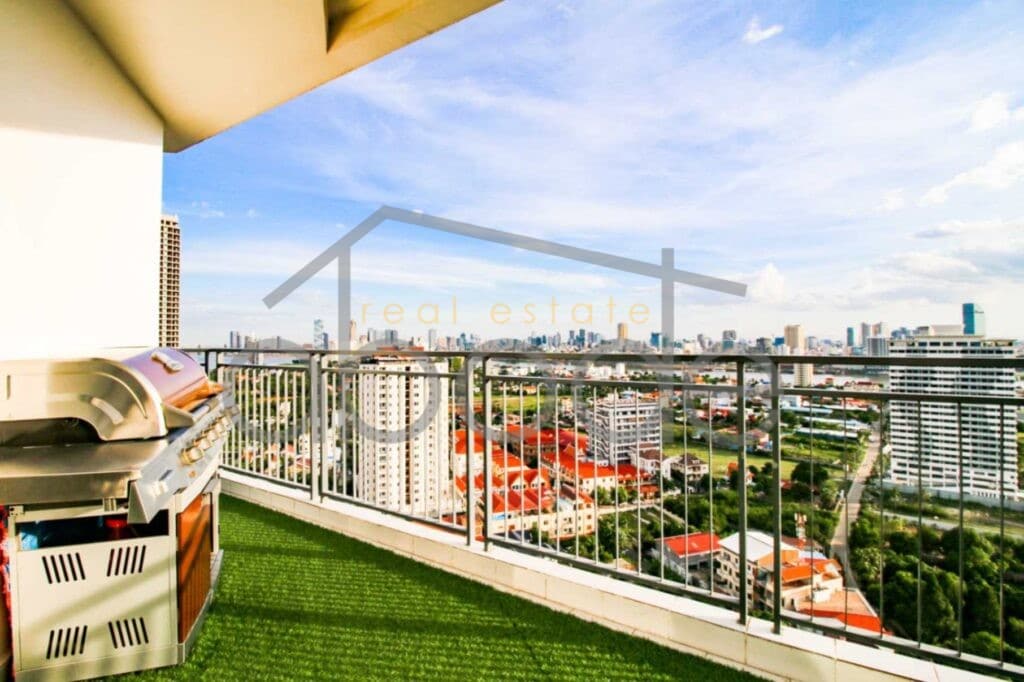 4 bedroom penthouse apartment for sale Chroy Changvar