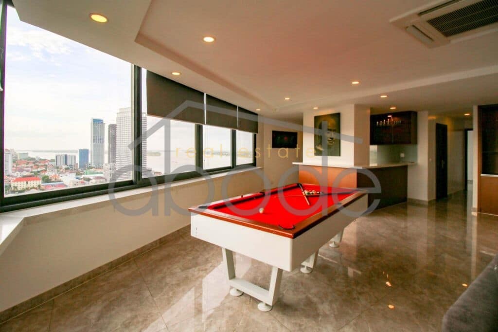 4 bedroom penthouse apartment for sale Chroy Changvar