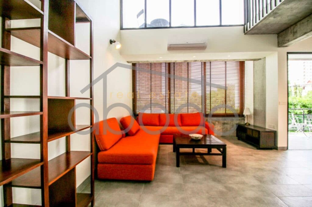 Luxury duplex 4 bedroom apartment for rent Chroy Changvar