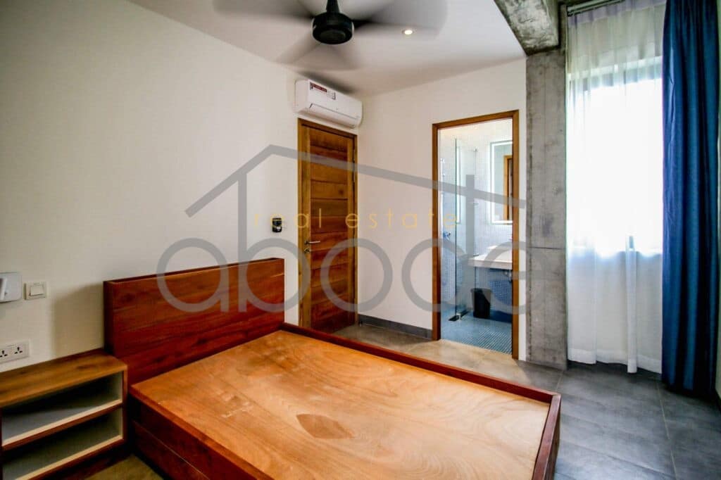 Luxury duplex 4 bedroom apartment for rent Chroy Changvar