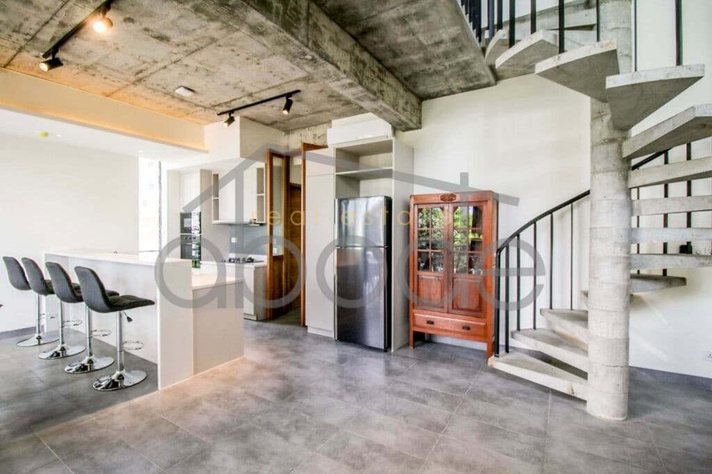 Luxury duplex 4 bedroom apartment for rent Chroy Changvar