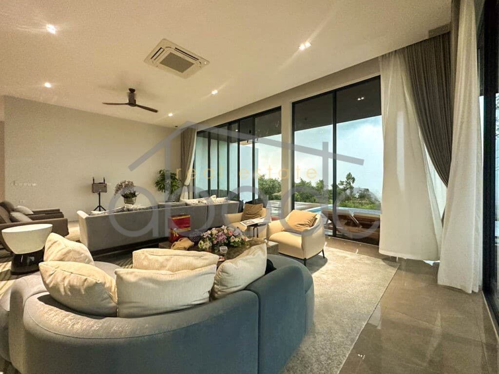 Luxury villa for sale Kampong Som