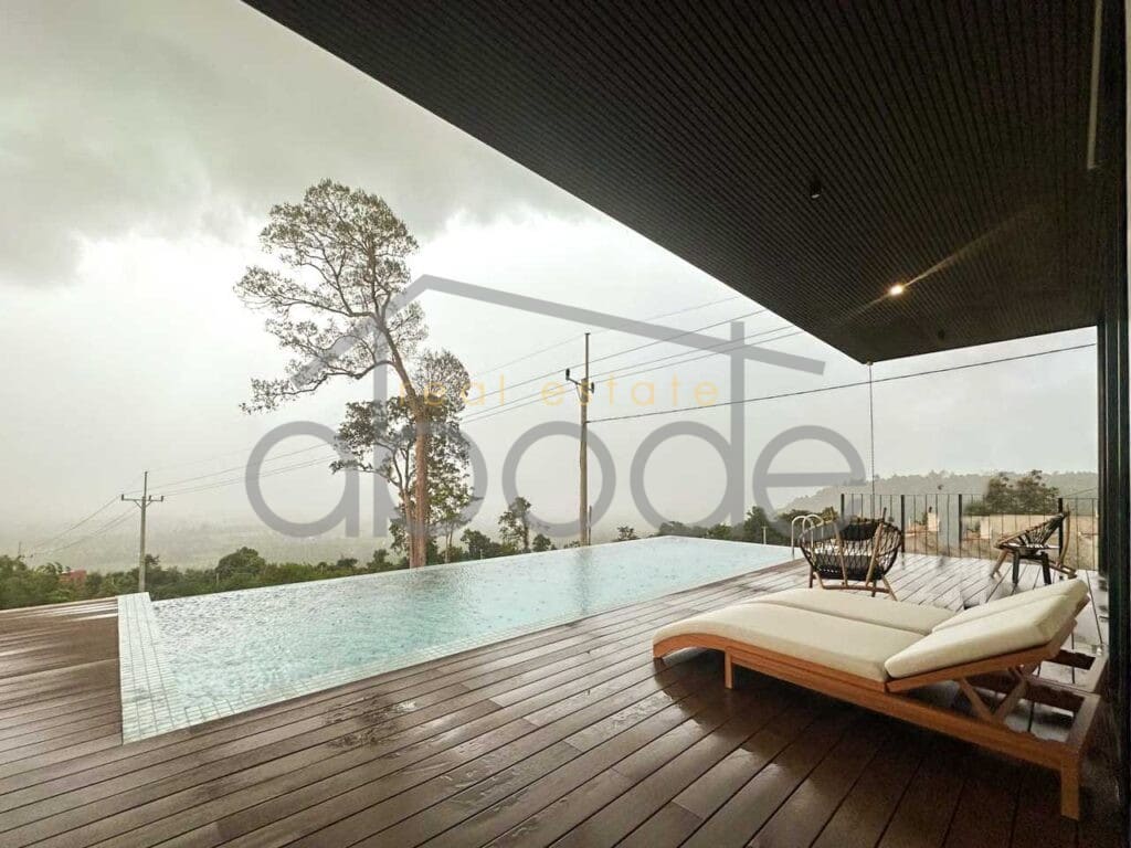 Luxury villa for sale Kampong Som