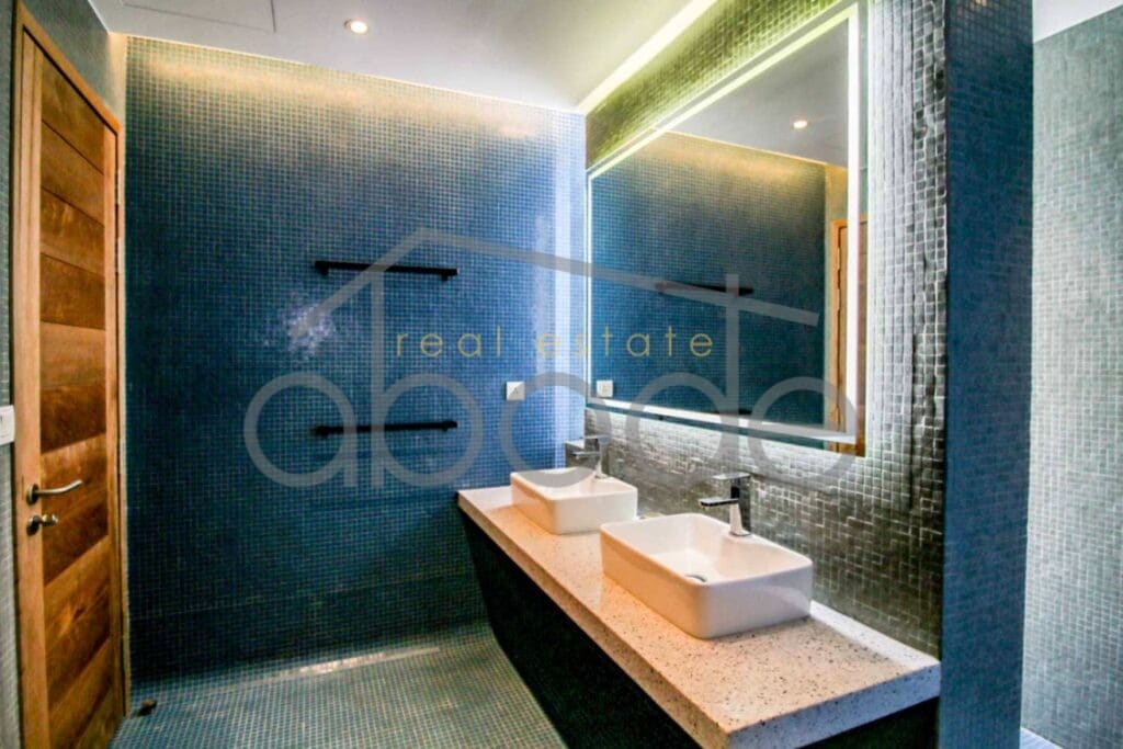 Modern 3 bedroom apartment for rent Chroy Changvar