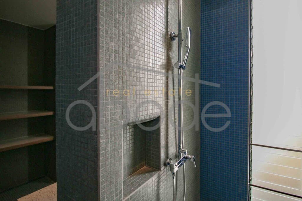 Modern 4 bedroom apartment for rent Chroy Changvar Swimming Pool