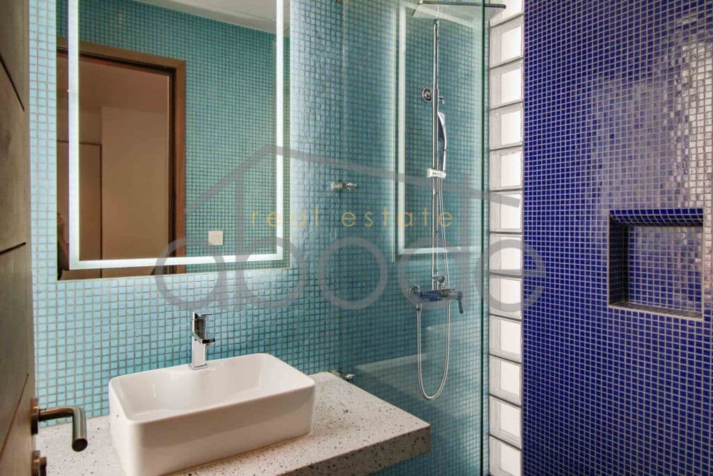Modern 4 bedroom apartment for rent Chroy Changvar Swimming Pool