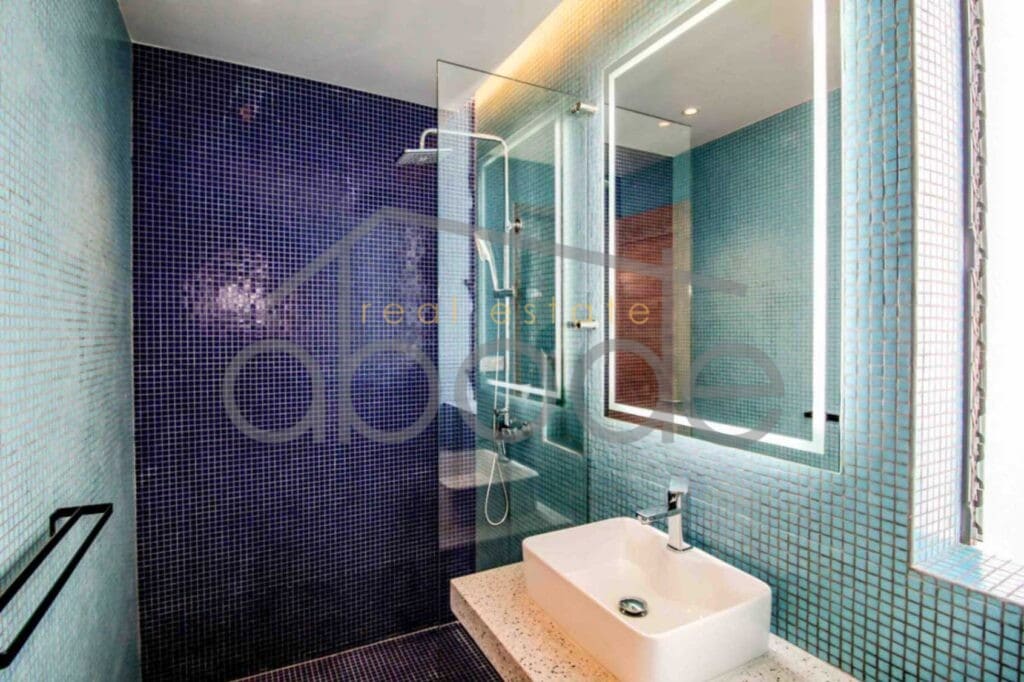 Modern 4 bedroom apartment for rent Chroy Changvar Swimming Pool
