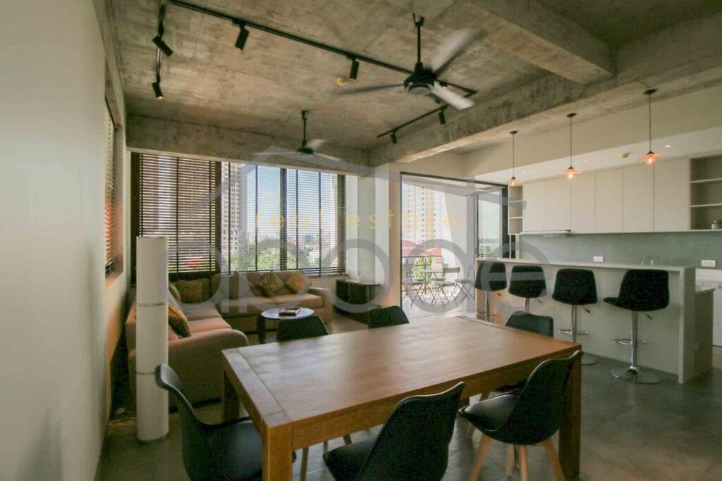 Modern 4 bedroom apartment for rent Chroy Changvar Swimming Pool