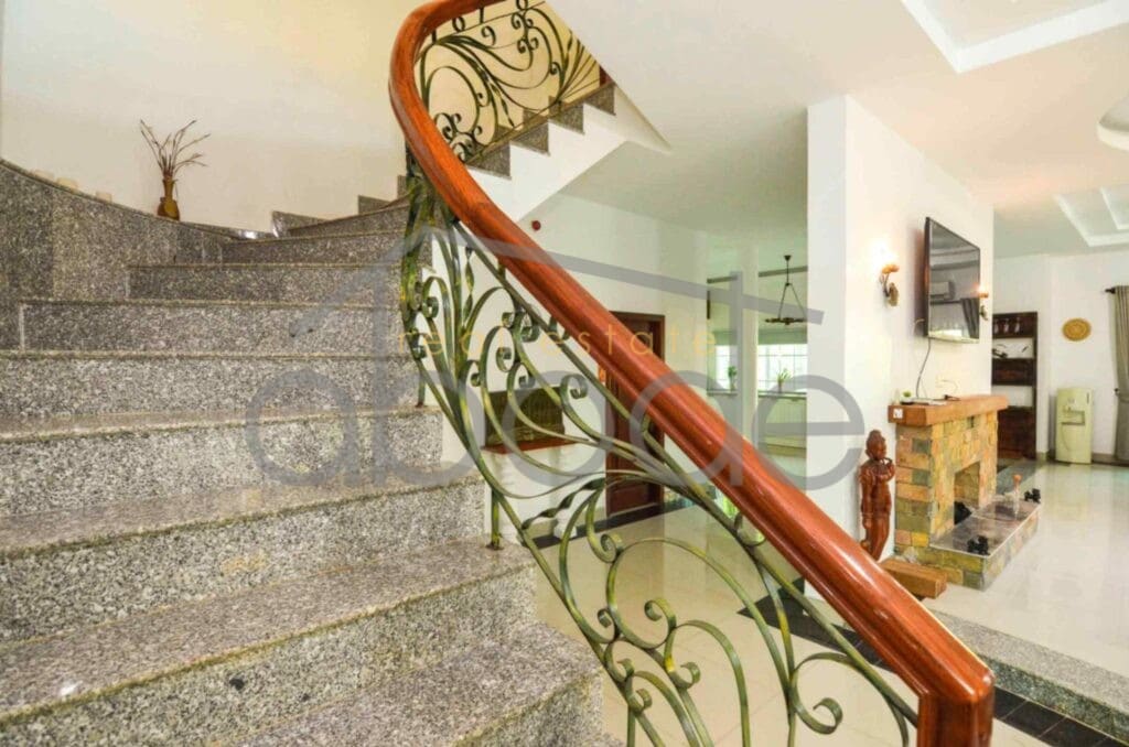 Villa for rent Chroy Changvar Phnom Penh