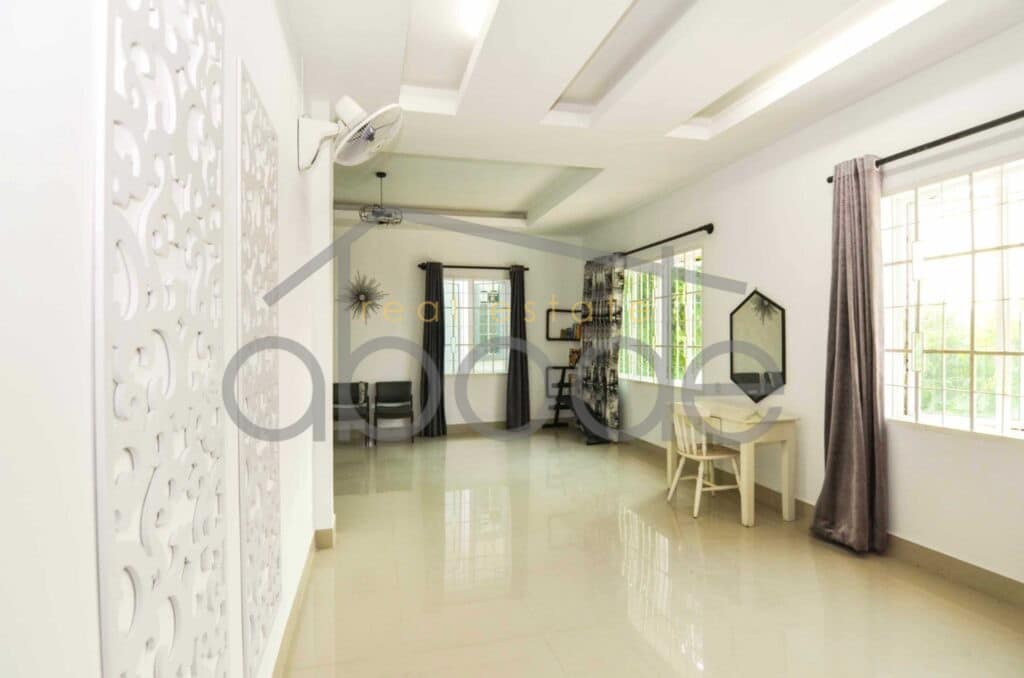 Villa for rent Chroy Changvar Phnom Penh