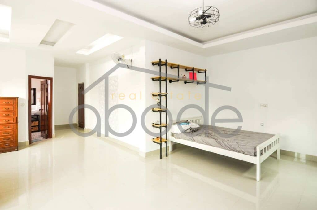 Villa for rent Chroy Changvar Phnom Penh