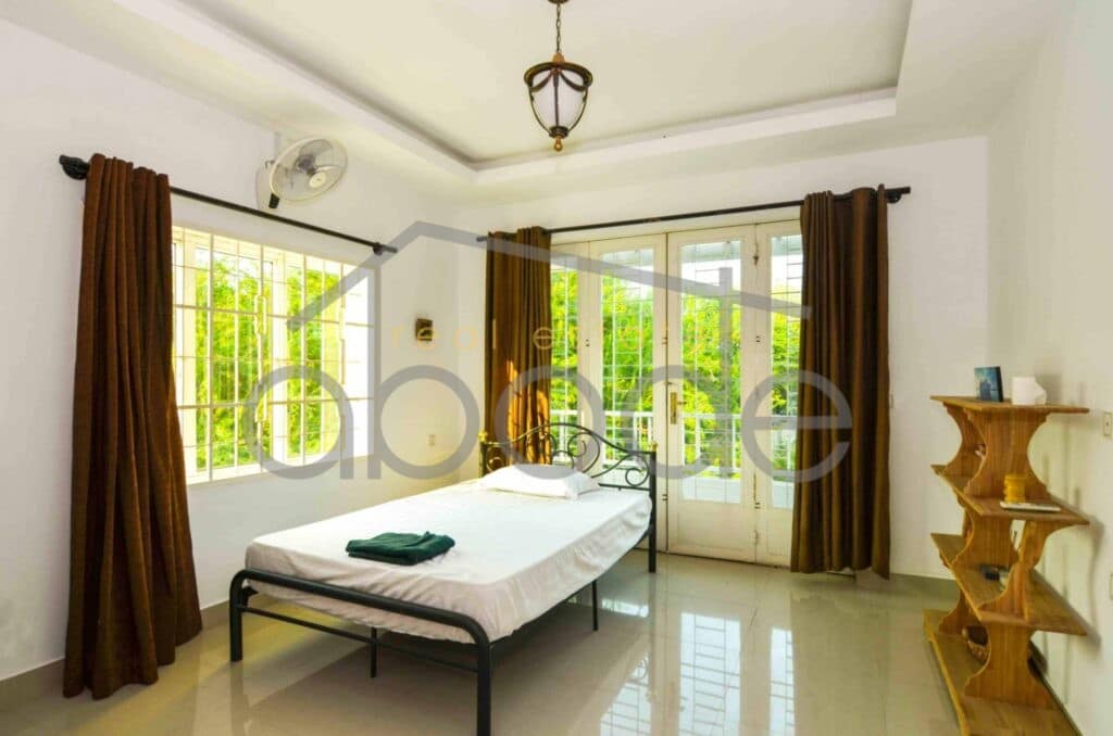 Villa for rent Chroy Changvar Phnom Penh
