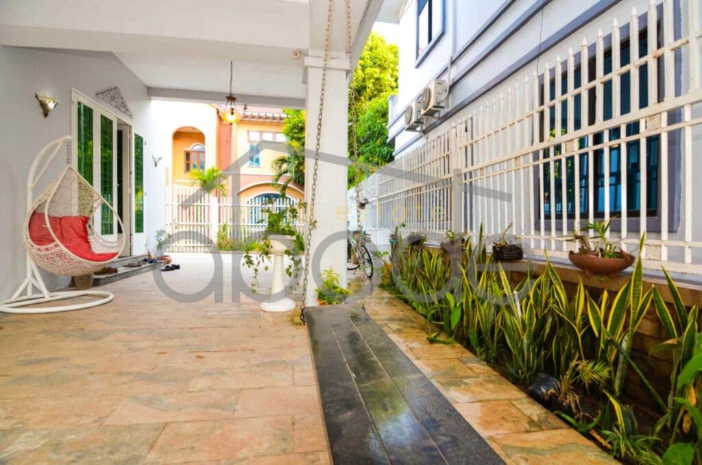 Villa for rent Chroy Changvar Phnom Penh