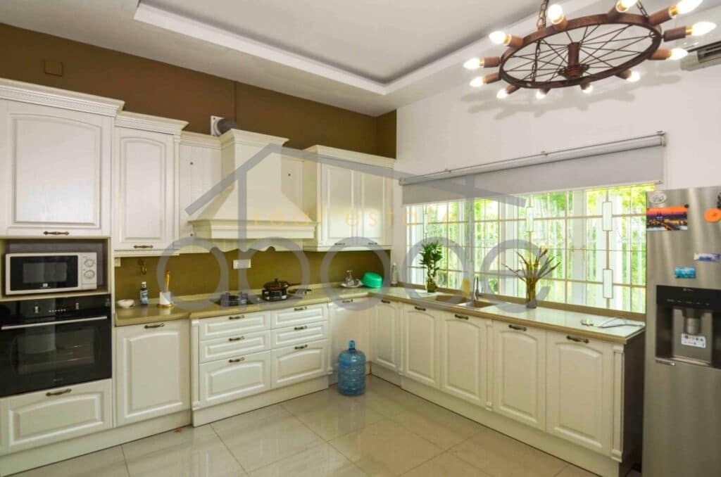 Villa for rent Chroy Changvar Phnom Penh