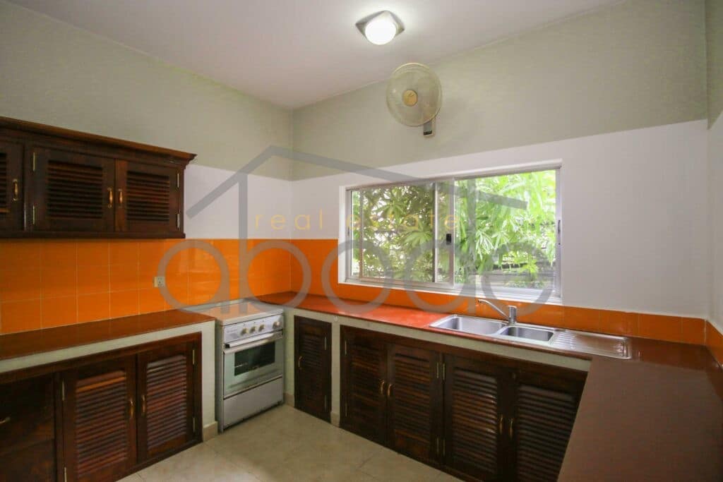apartment for rent bassac lane independence monument