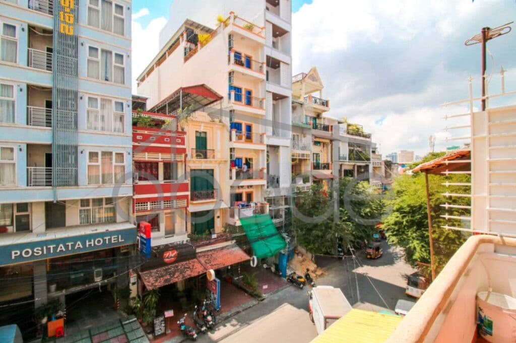 1 bedroom colonial style apartment for rent Daun Penh