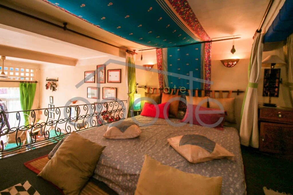 1 bedroom colonial style apartment for rent Daun Penh