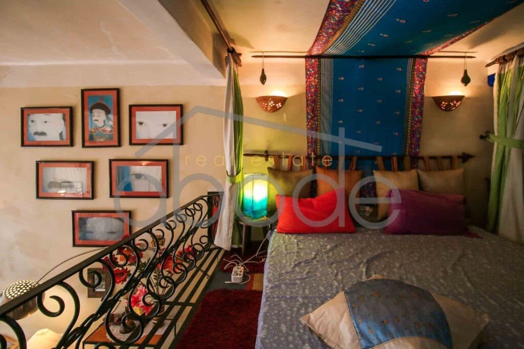 1 bedroom colonial style apartment for rent Daun Penh